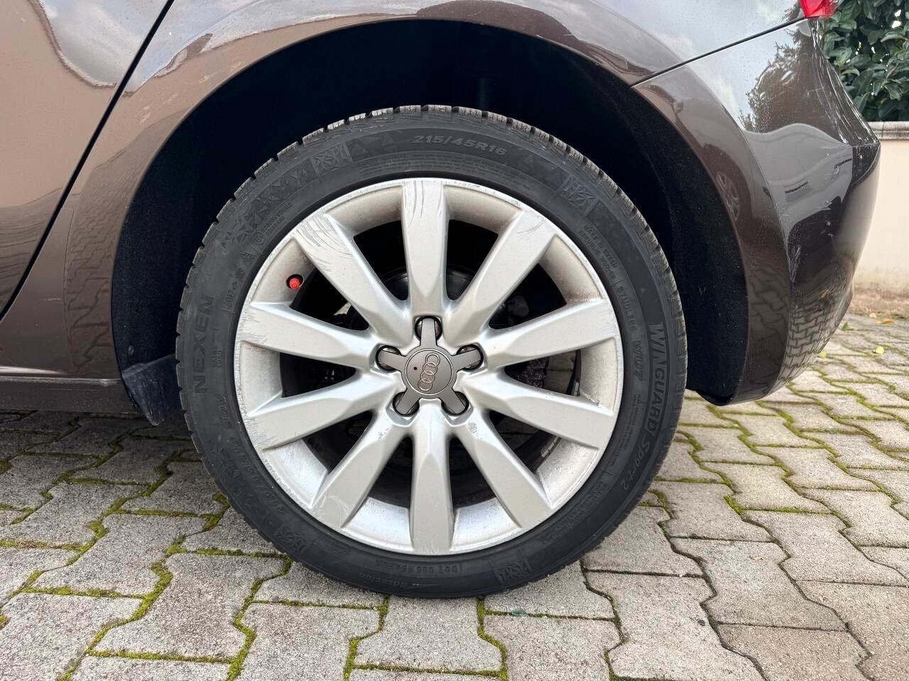 Audi A1 1.6 TDI S tronic line edition plus