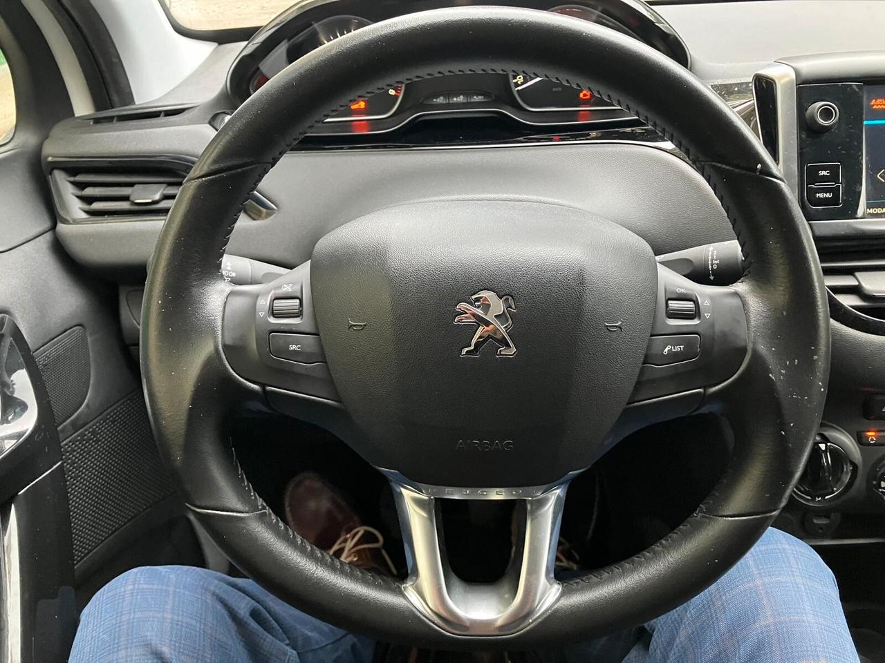 Peugeot 208 1.6HDi 75 5 porte Allure unipro