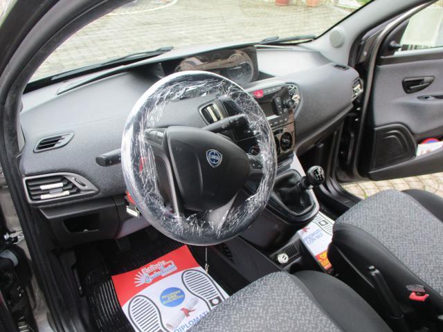 LANCIA Ypsilon 1.2 69 CV 5 porte GPL Ecochic Gold