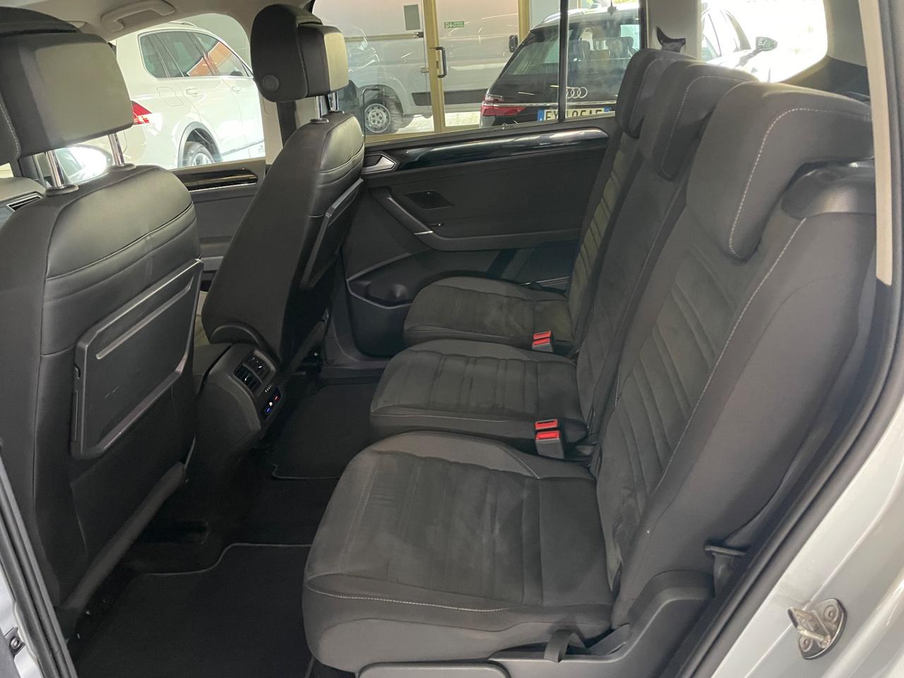 Volkswagen Touran 1.6 TDI 115 CV SCR DSG Executive 7 Posti Telec.