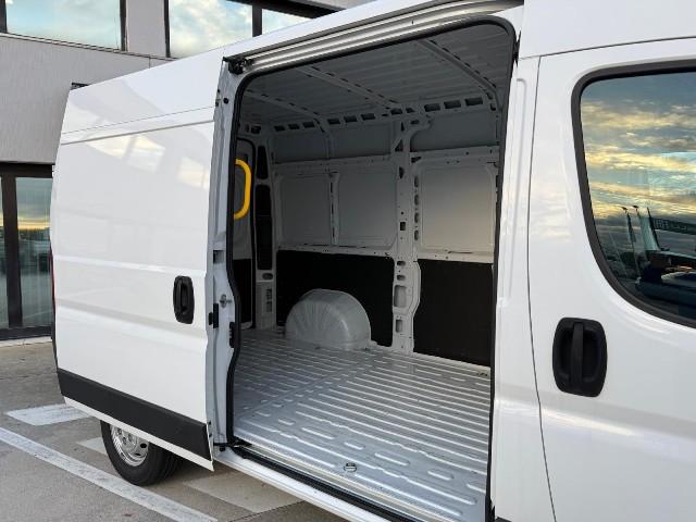 Opel MOVANO 35L2H2 140