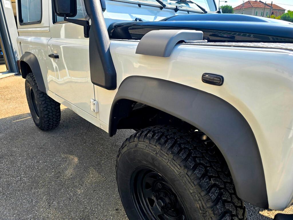 Land Rover Defender 90 TD4 SW "E" CON MOTORE NUOVO DIMOSTRABILE