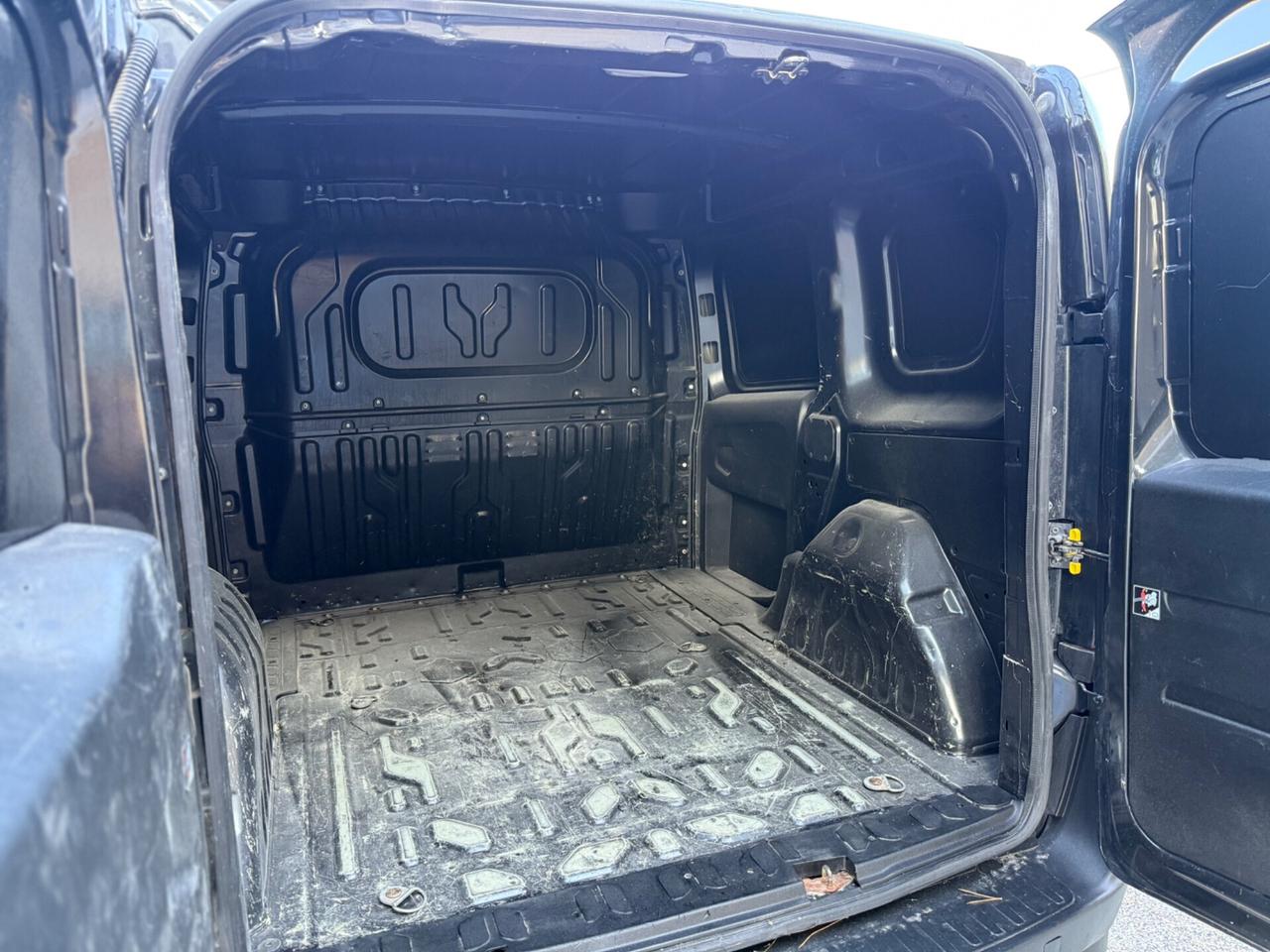 Fiat Doblò 1.4 T-Jet Natural Power PC-TN Cargo Lamierato SX