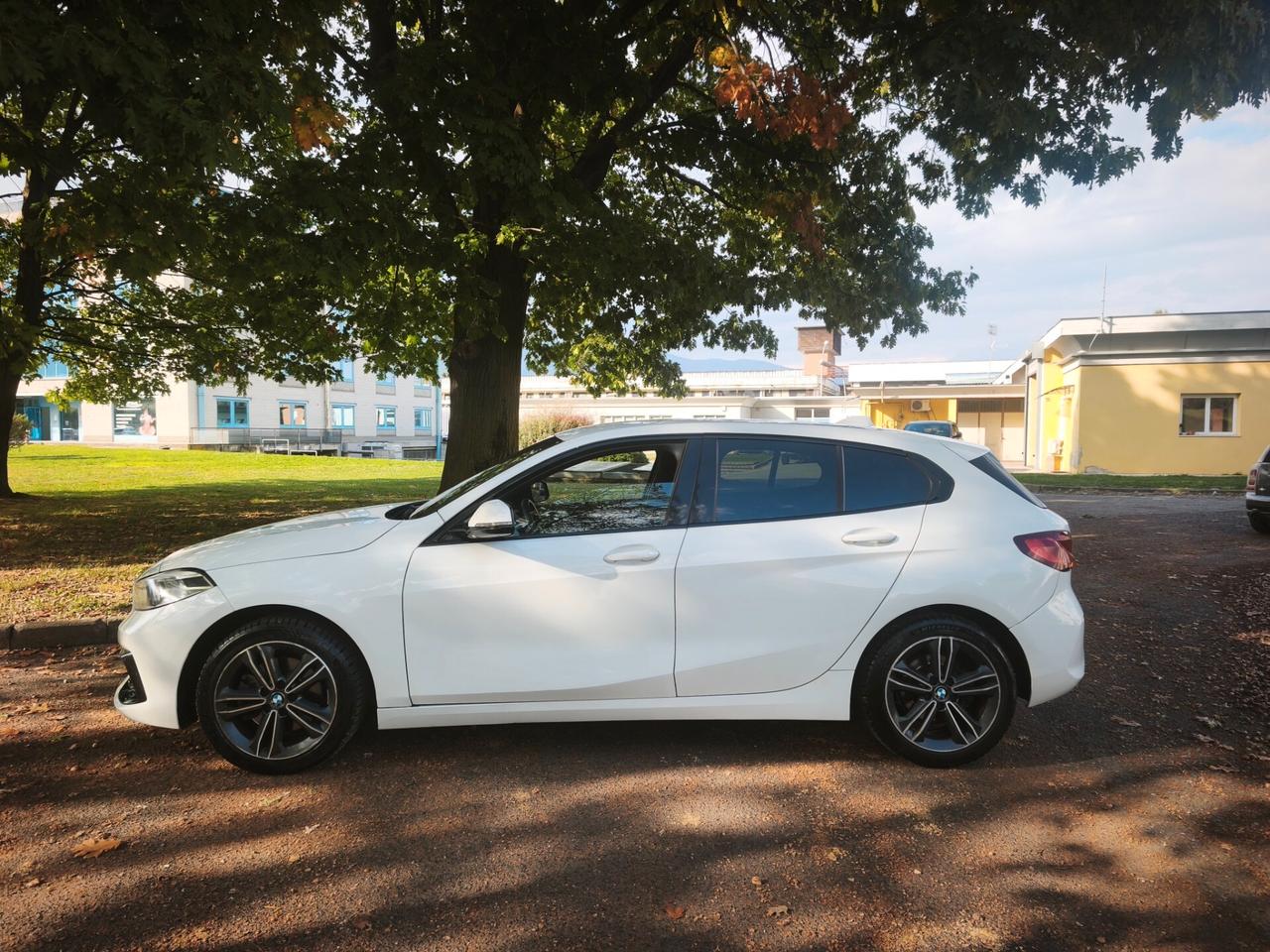 Bmw serie 1 116d 5p. Msport