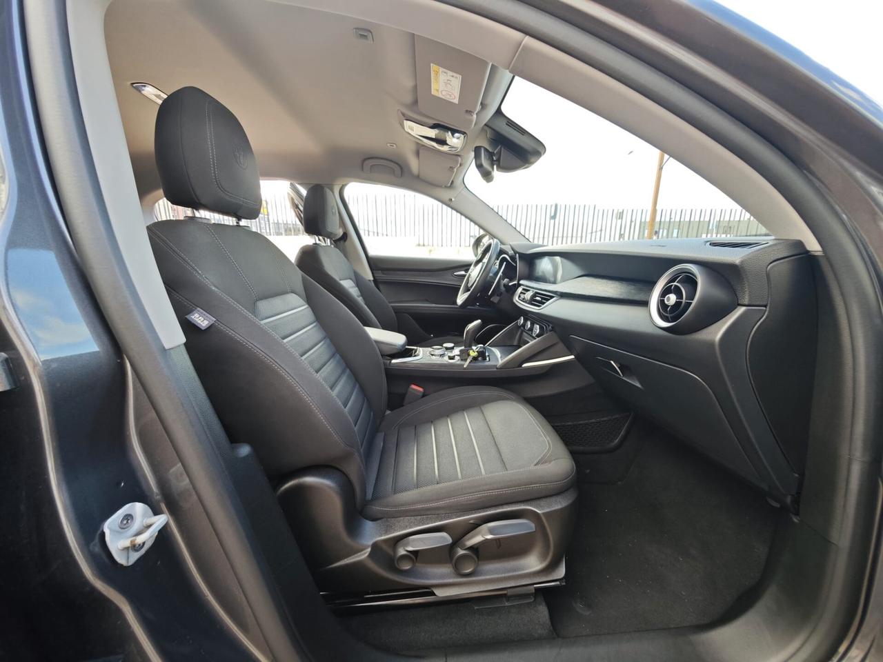 Alfa Romeo Stelvio 2.2 Turbodiesel 190 CV AT8 RWD Business