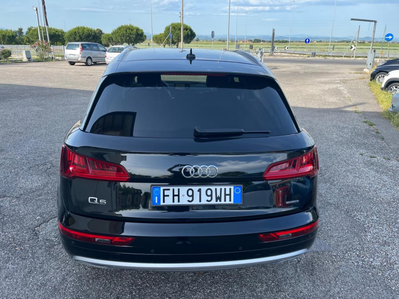 Audi Q5 2.0 TDI 190 CV quattro S tronic Business Sport