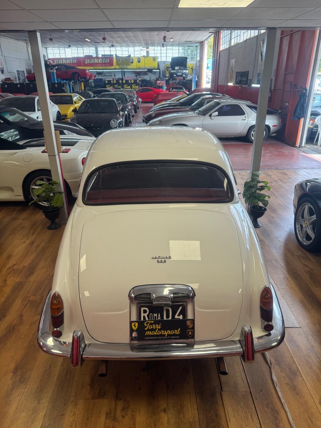 Jaguar S-Type 3.8 restaurata PERMUTE