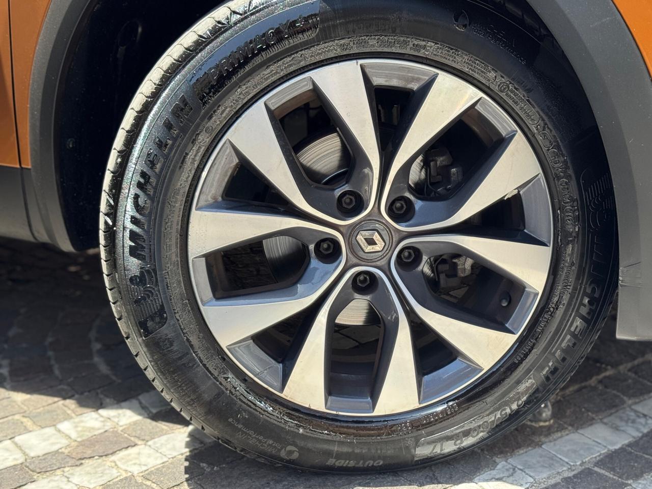 Renault Captur TCe 100 CV Intens
