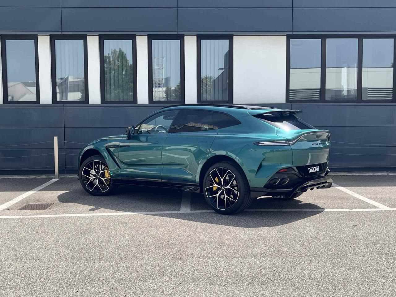 ASTON MARTIN DBX707 4.0 auto