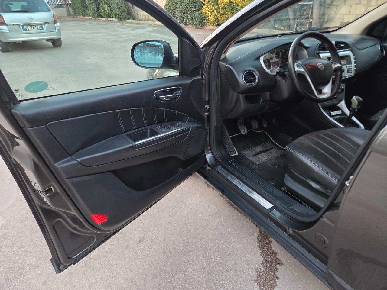 Lancia Delta 1.6 MJT DPF Platino