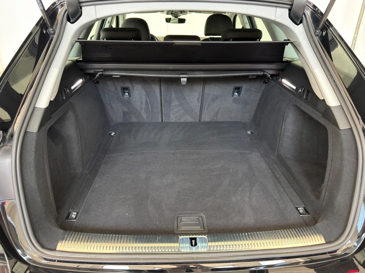 Audi A4 Avant 40 TDI quattro S tronic Business Advanced