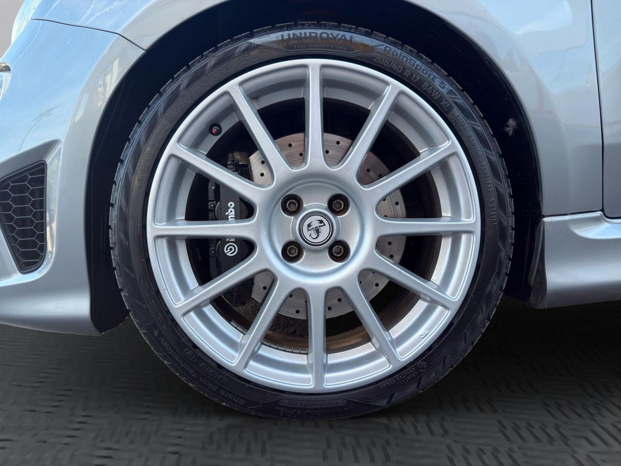Abarth 695 Cabrio 1.4 Turbo Rivale