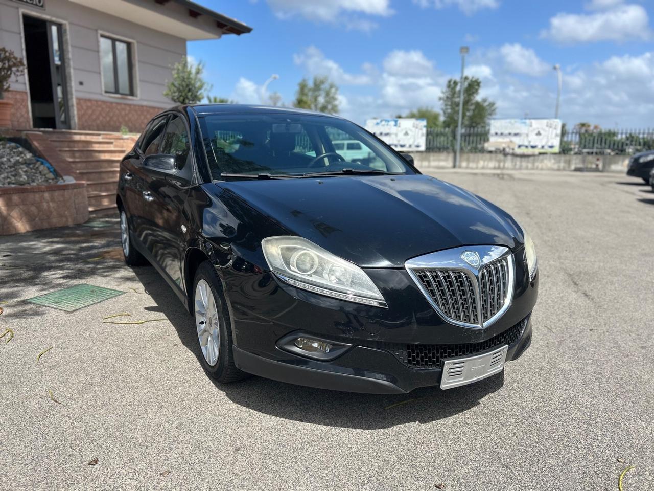Lancia Delta 1.6 MJT Gold