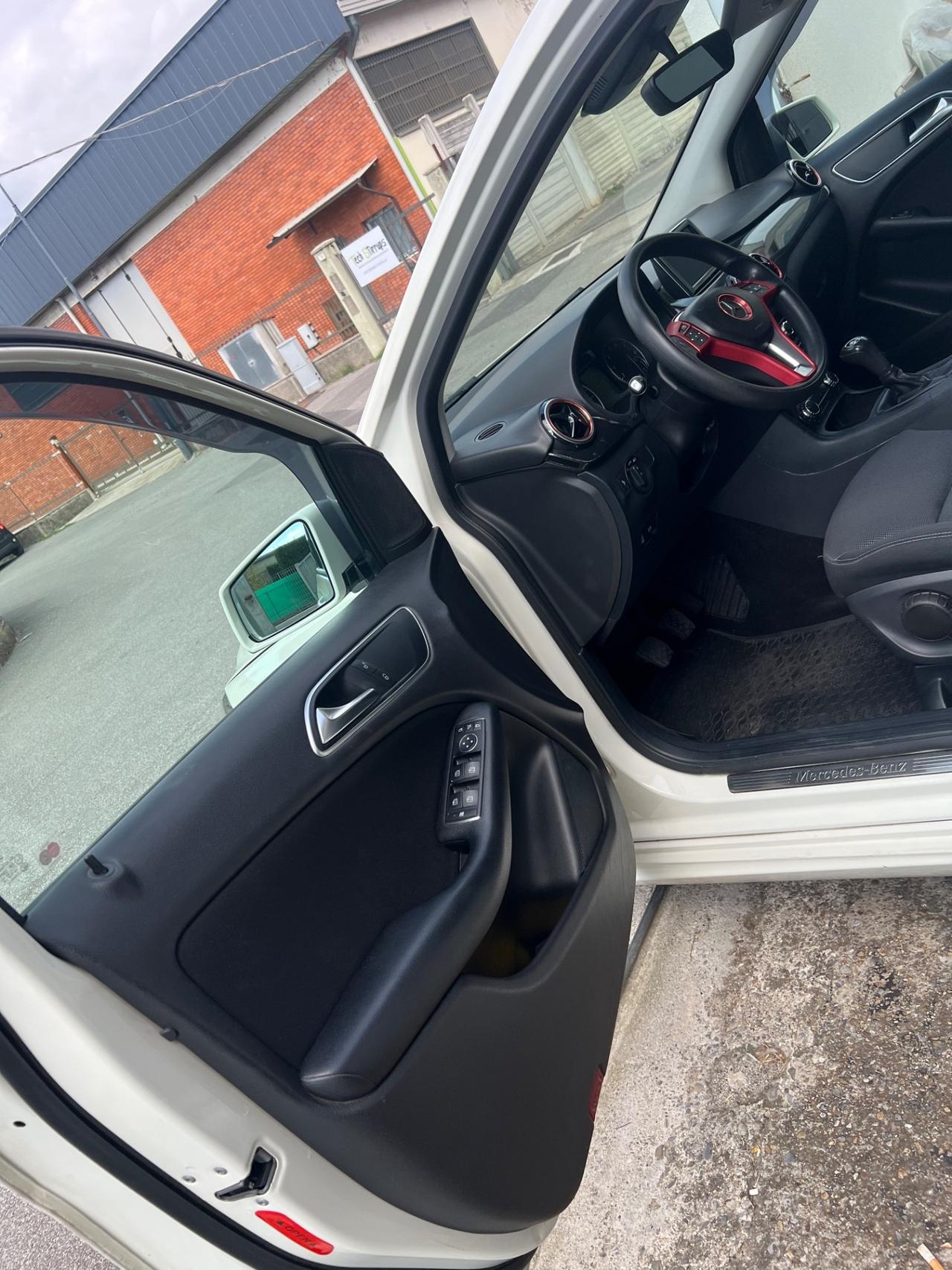 Mercedes-benz B 160 BlueEFFICIENCY Premium