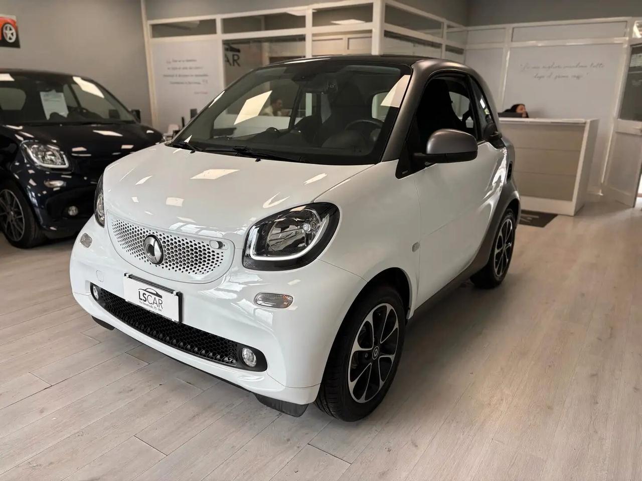 Smart ForTwo 70 1.0 Passion~UniPro~Km e Tagliandi Certificati~Promo Finanziamento~Pronta Consegna