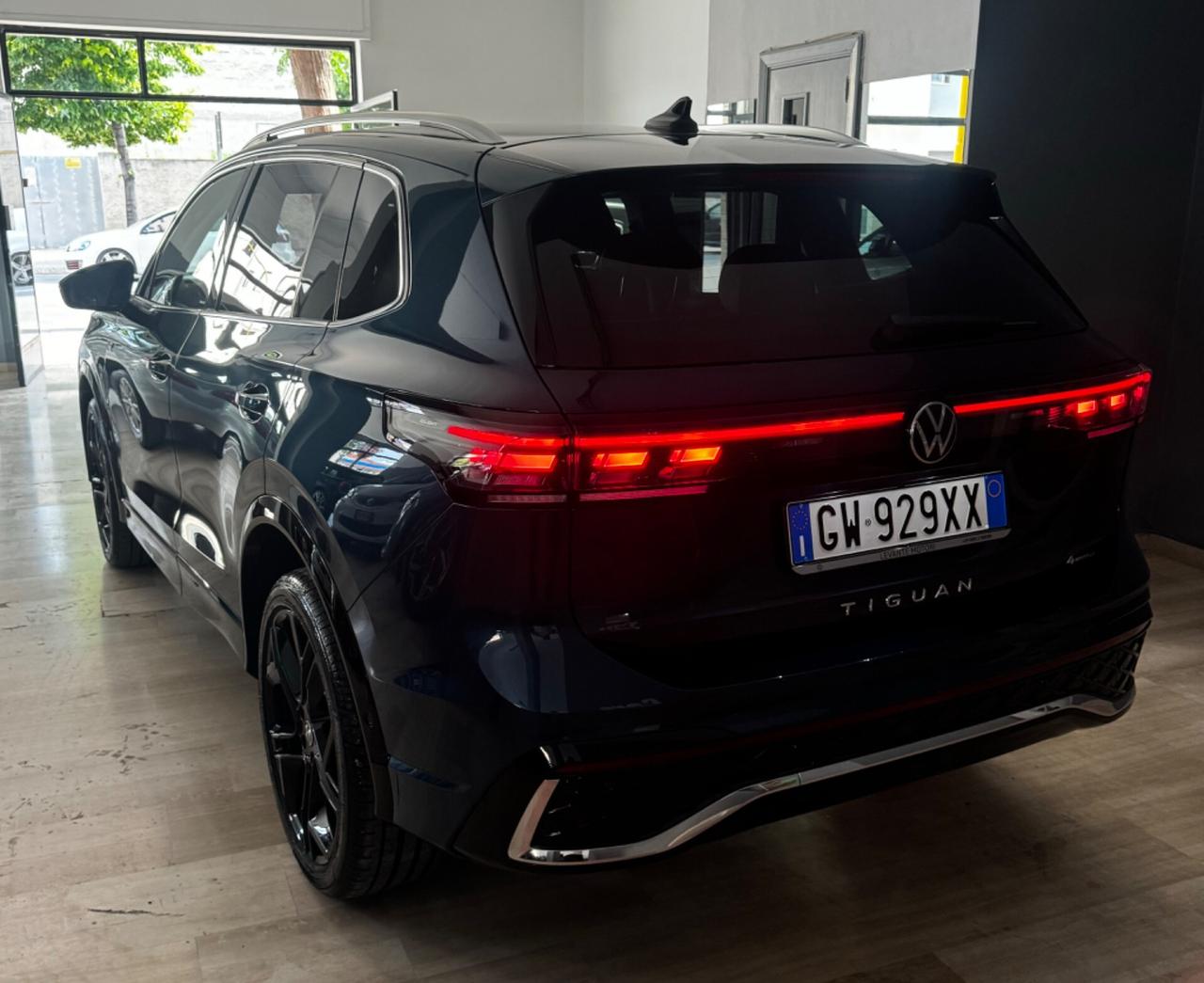 Volkswagen Tiguan 2.0 TDI 193CV DSG 4MOTION R-Line