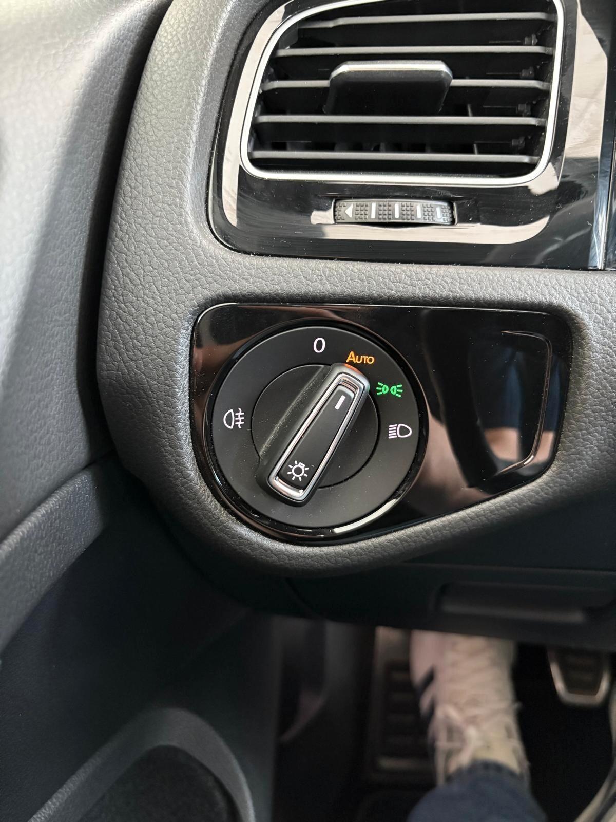 Volkswagen Golf 1.5 TSI 5p. R-LINE