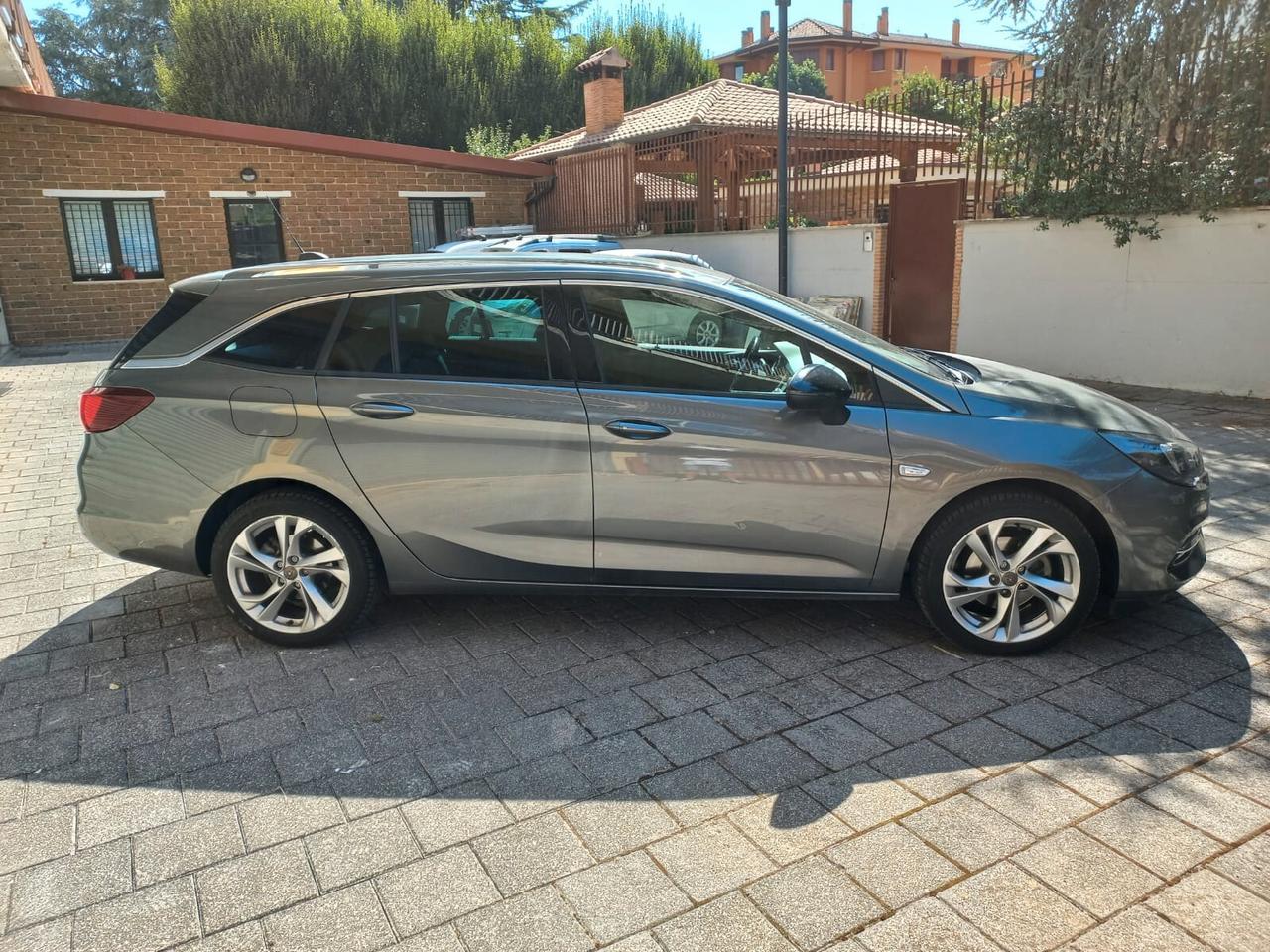 Opel Astra 1.5 CDTI 122 CV S&S AT9 Sports Tourer Ultimate
