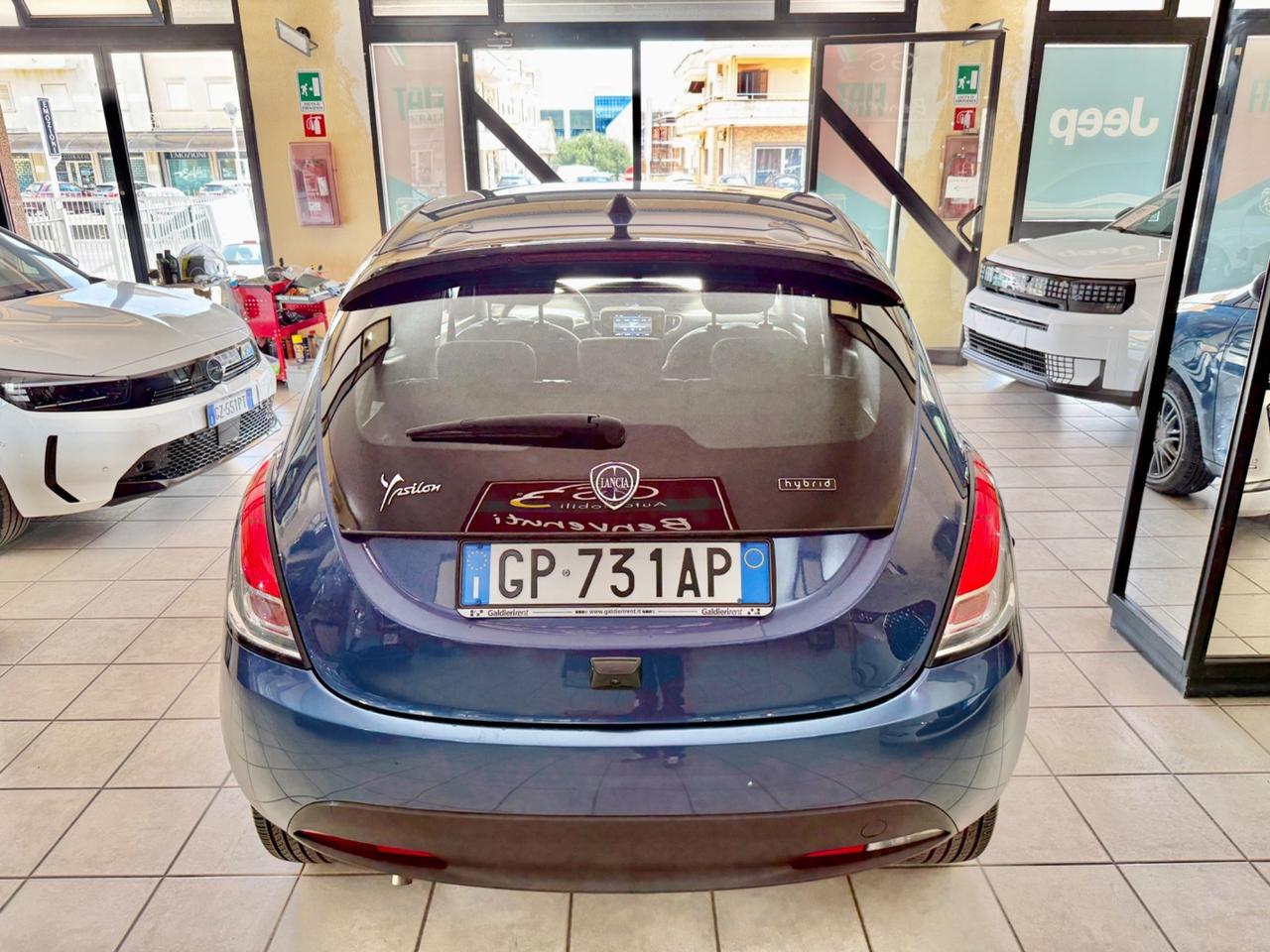 Lancia Ypsilon 1.0 FireFly 5 porte S&S Hybrid Gold