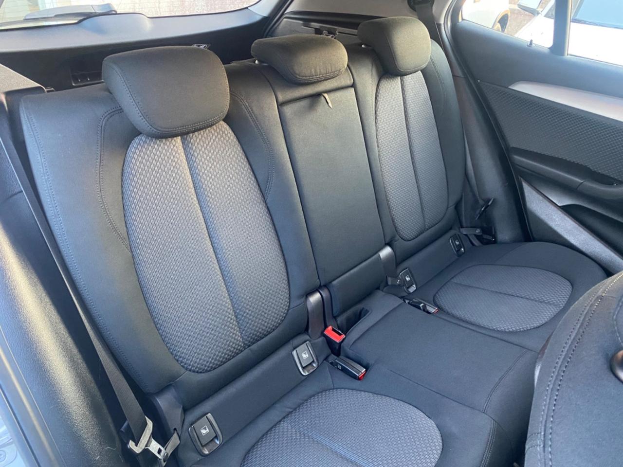 Bmw X2 sDrive18d Business-X