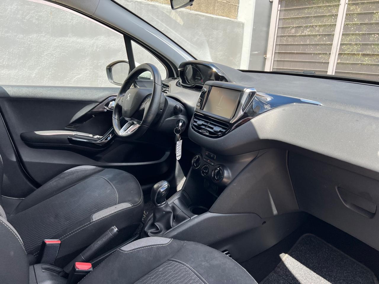 Peugeot 208 5 porte Allure | 2017