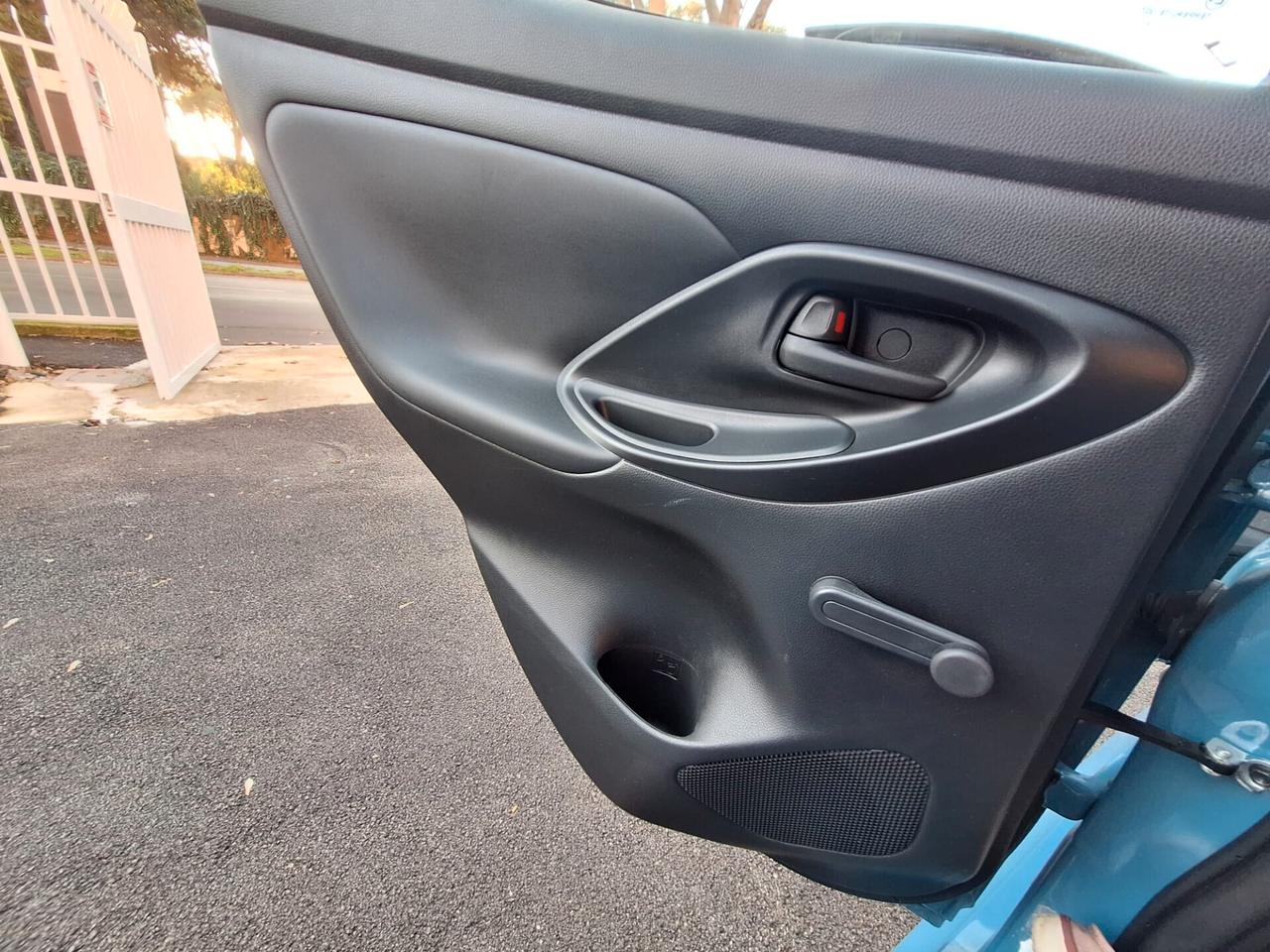 Toyota Yaris 1.5 Hybrid 5 porte Active Promo Prezzo Fin