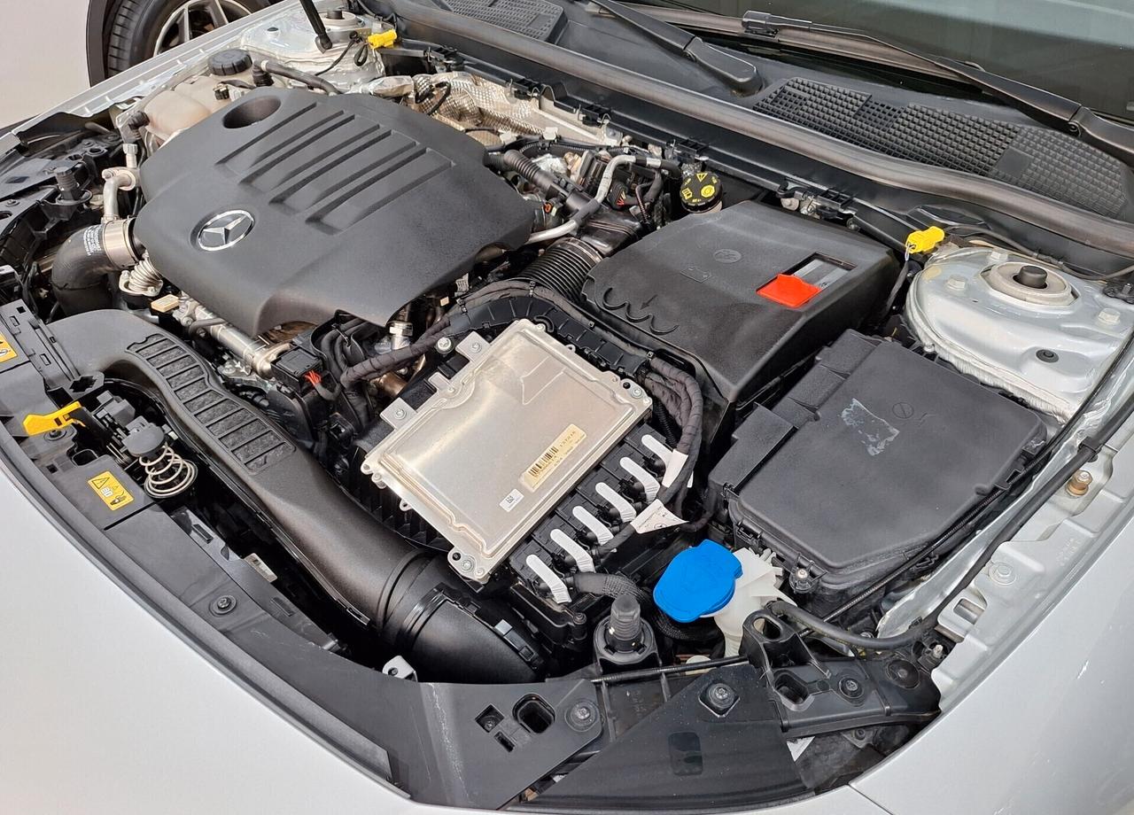 Mercedes CLA 200d 150 CV SPORT 7 ANNI GARANZIA