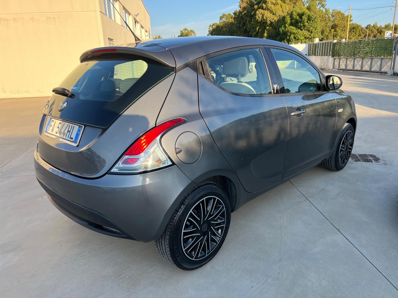 Lancia Ypsilon 1.2 69 CV “62 Mila Km” 2015