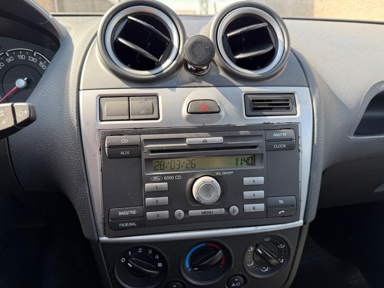 FORD FIESTA 1.4 BENZINA EURO4 80.000KM COMERCIANTI