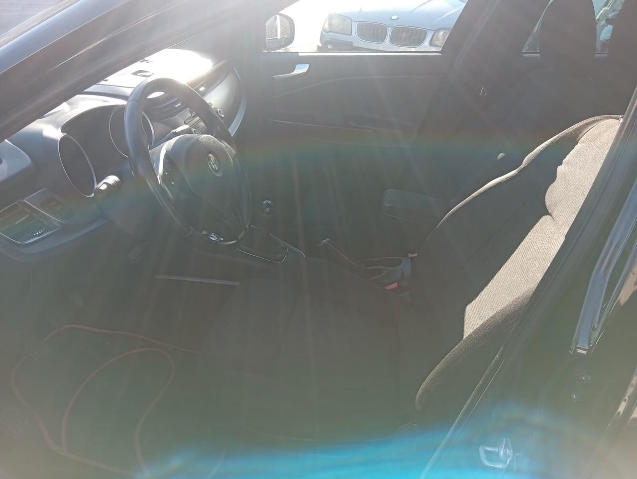 Alfa Romeo Giulietta 1.6cc diesel 12 mesi garanzia-2013