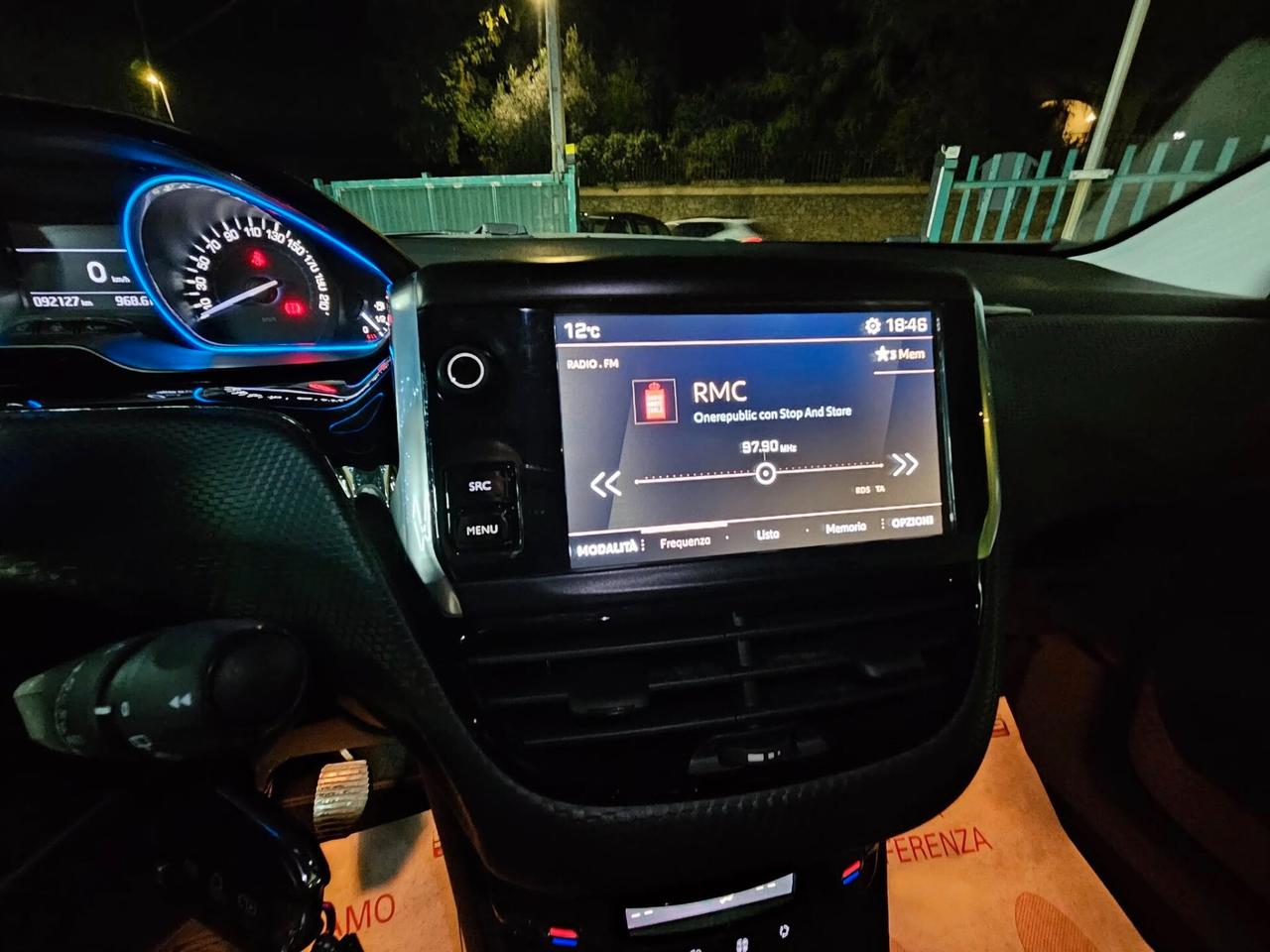 Peugeot 2008 BlueHDi 100 S&S Allure