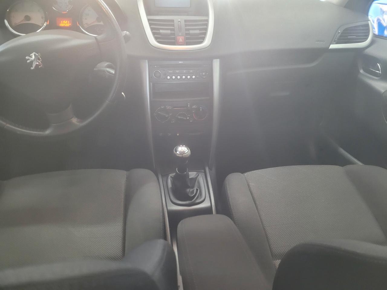 Peugeot 207 1.4 8V 75CV 5p. X Line