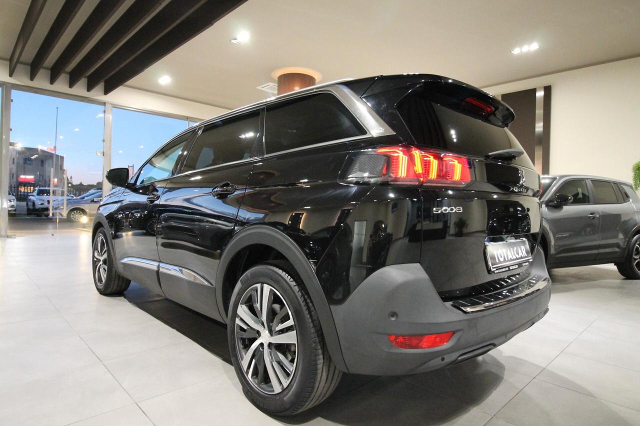 PEUGEOT 5008 1.5 130 CV ALLURE