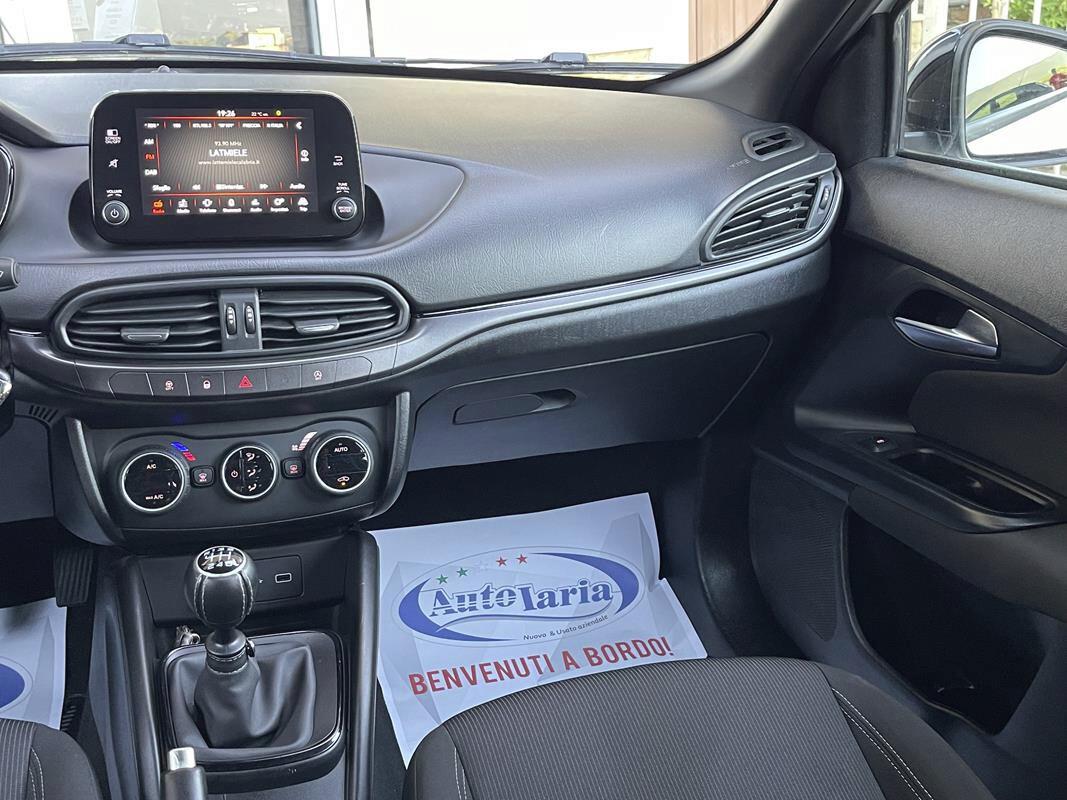 Fiat Tipo 1.6 Mjt S&S S-Design (Bicolor - Pak black -Cerchi 18° - Fari Bi-xenon led - retrocamera)