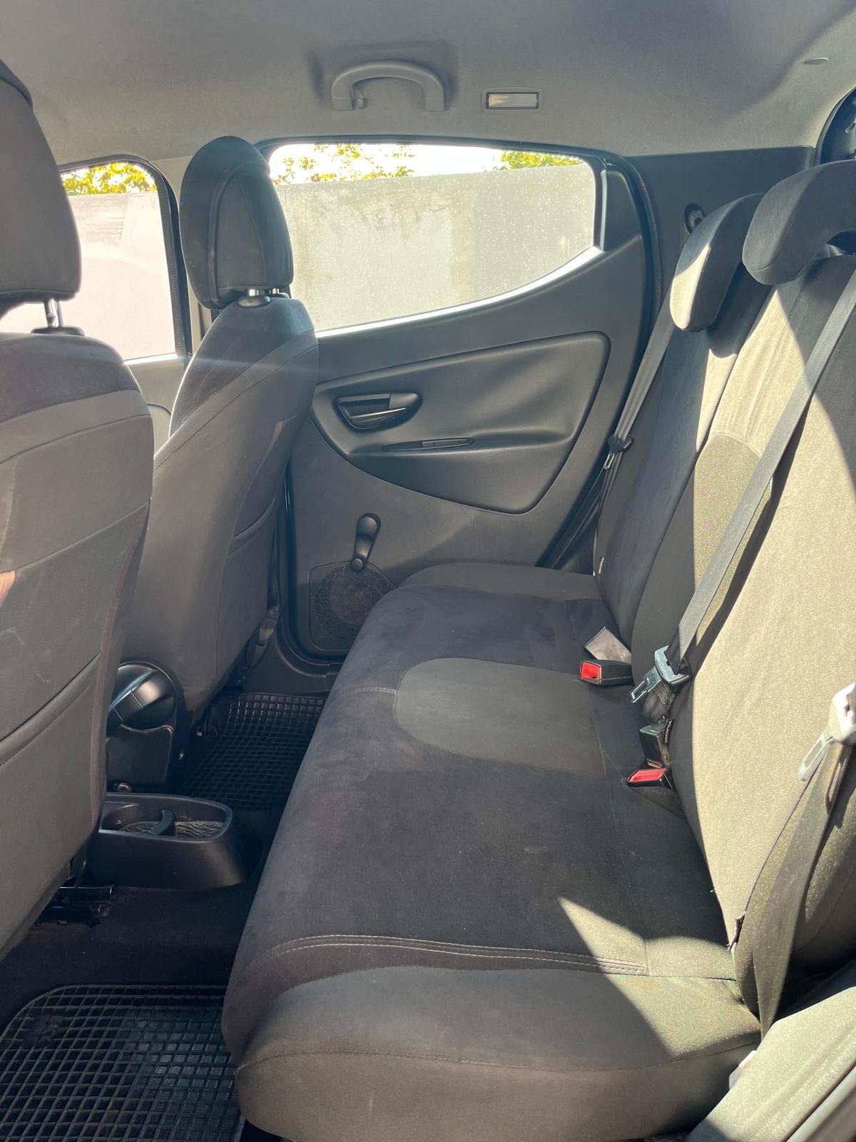 Lancia Ypsilon 1.3 MJT 16V 95 CV 5 porte S&S Gold