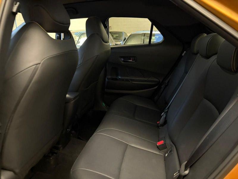 Toyota C-HR 2.0 HV E-CVT Lounge Premiere