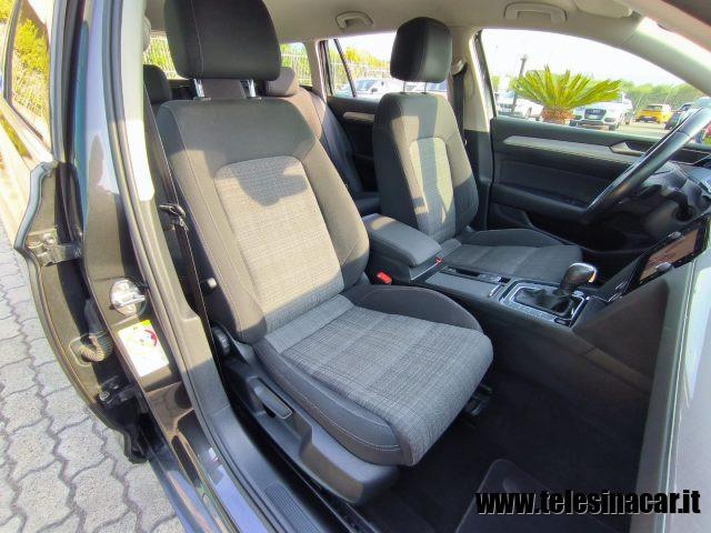 VOLKSWAGEN Passat Variant 1.6 TDI SCR DSG Business BMT