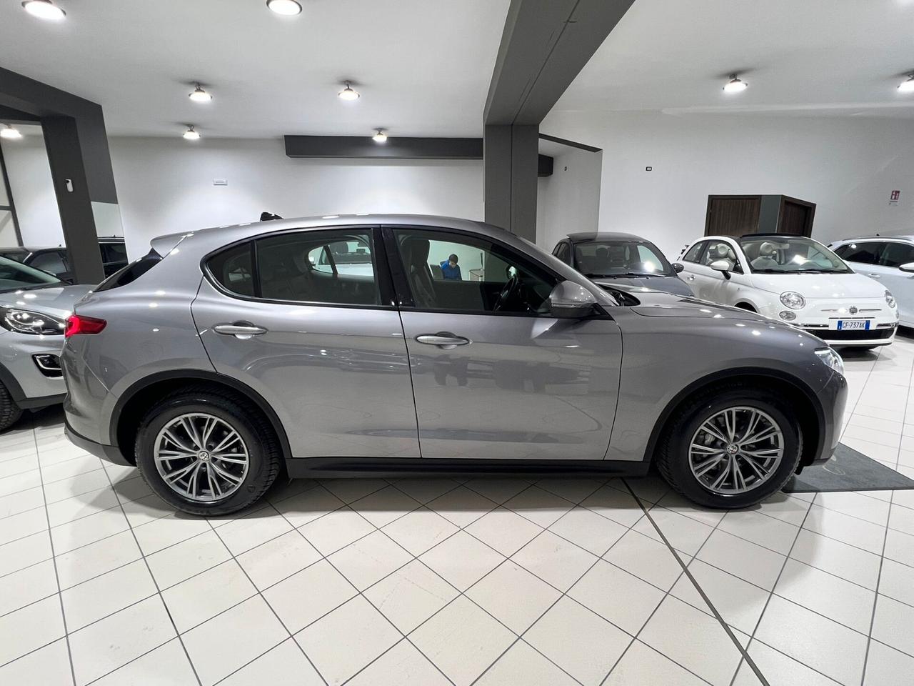 Alfa Romeo Stelvio 2.2 Turbodiesel 160 CV AT8 RWD Business