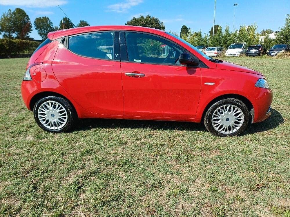 Lancia Ypsilon 1.200 Silver Km 66.000