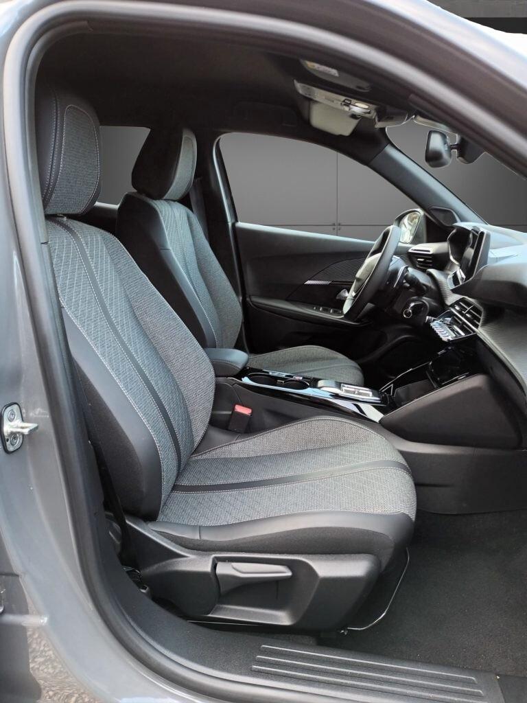 Peugeot 2008 1200 PURETECH ALLURE 130 CV EAT8