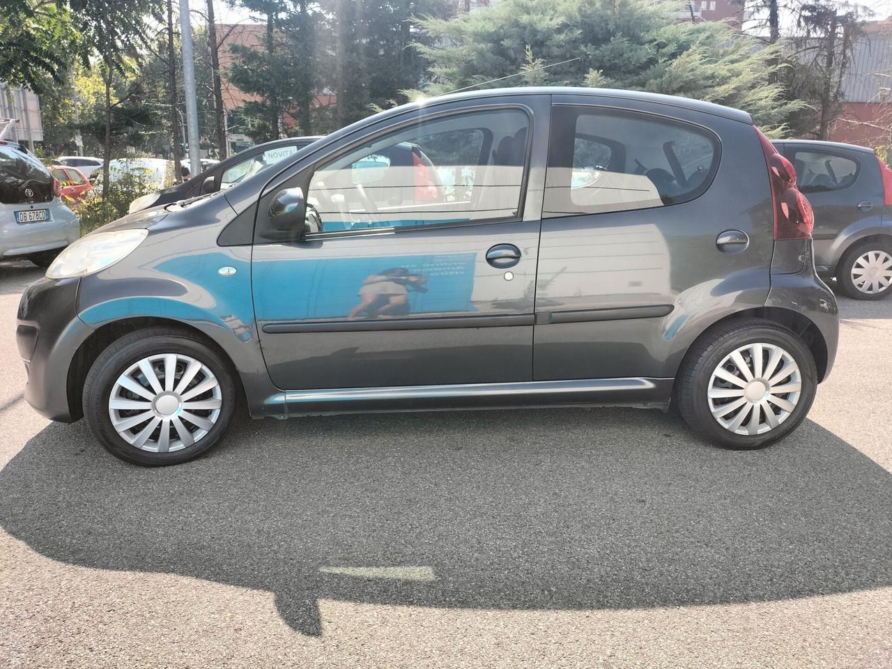 Peugeot 107 - AUTOMATICA solo 50.000 Km