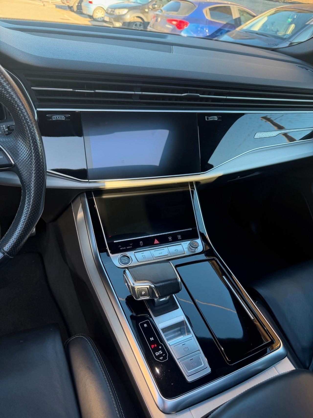 Audi Q8 50 QUATTRO 3.0 TDI S-LINE - FULL OPT. - TETTO -