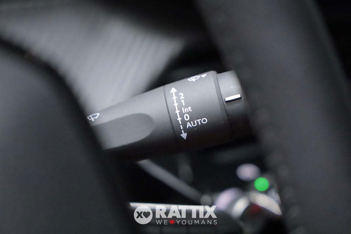 Peugeot 2008 1.2 Puretech 100CV Allure