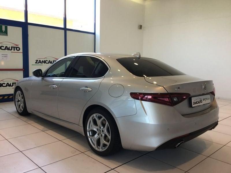 Alfa Romeo Giulia 2.2 T-Diesel 180CV AT8 Super Q2 - PACK PERFORMANCE