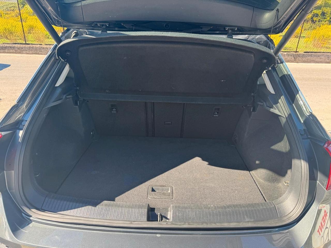 Volkswagen T-Roc 1.6 TDI Full Optional