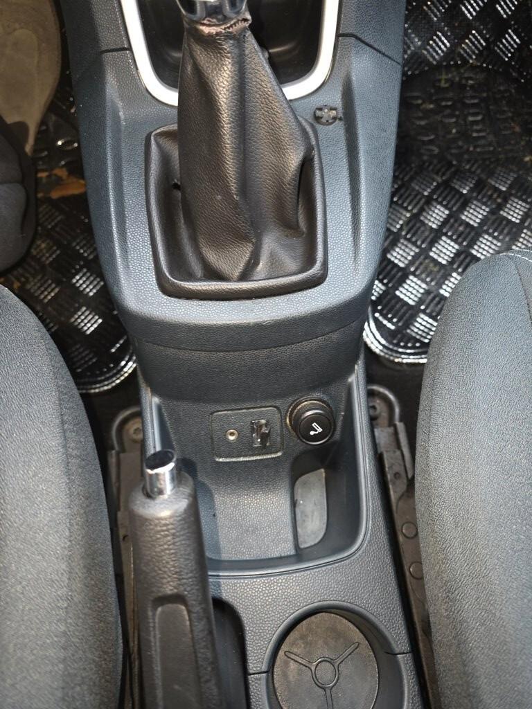 Ford Fiesta 1.6 TDCi 90CV 5 porte DPF Titanium