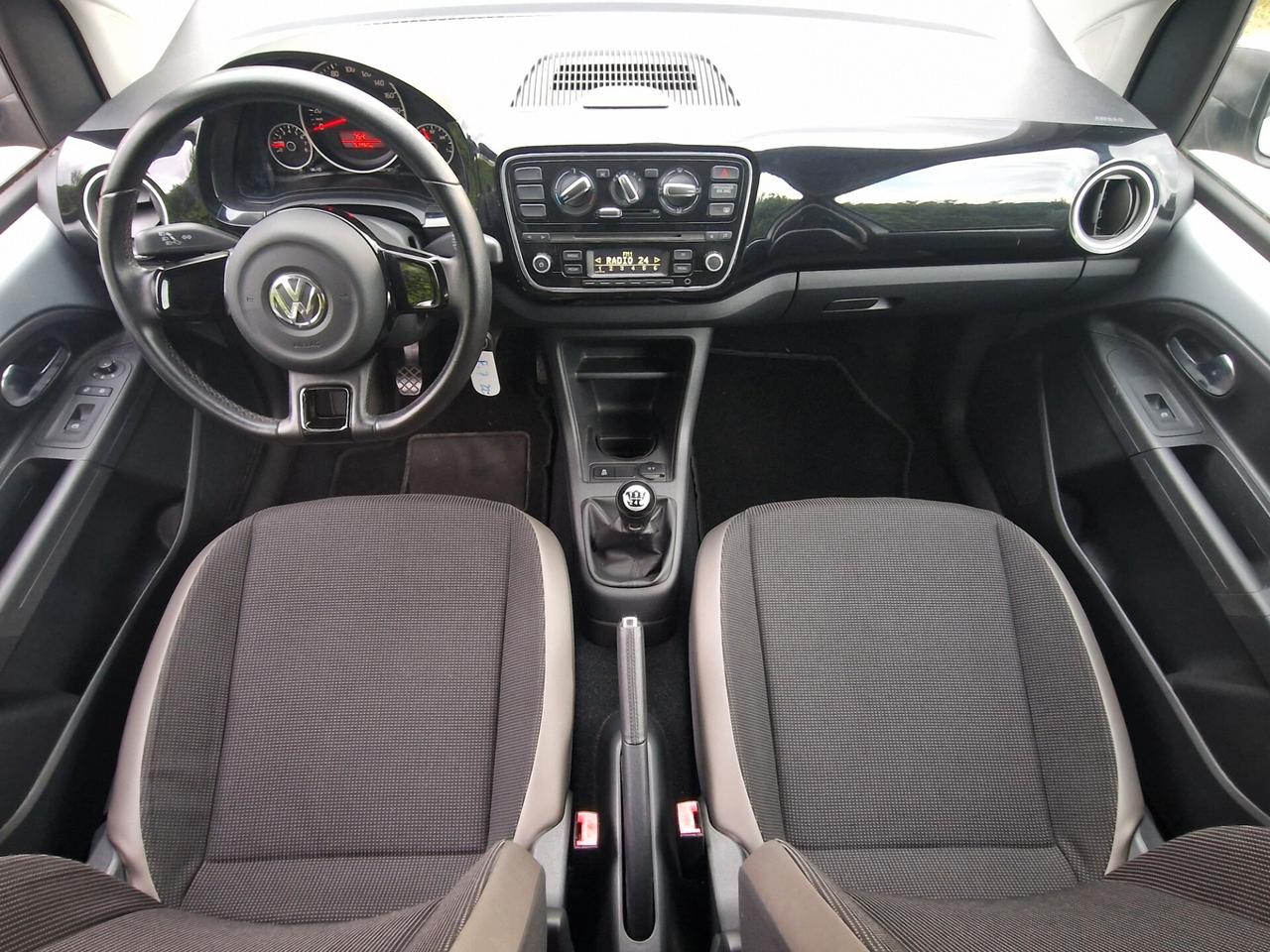 Volkswagen up 1.0 75cv 51000km