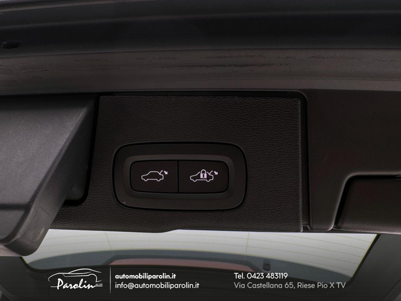 VOLVO XC60 B4 (d) automatico Core Telecamera-CarPlay-Navi