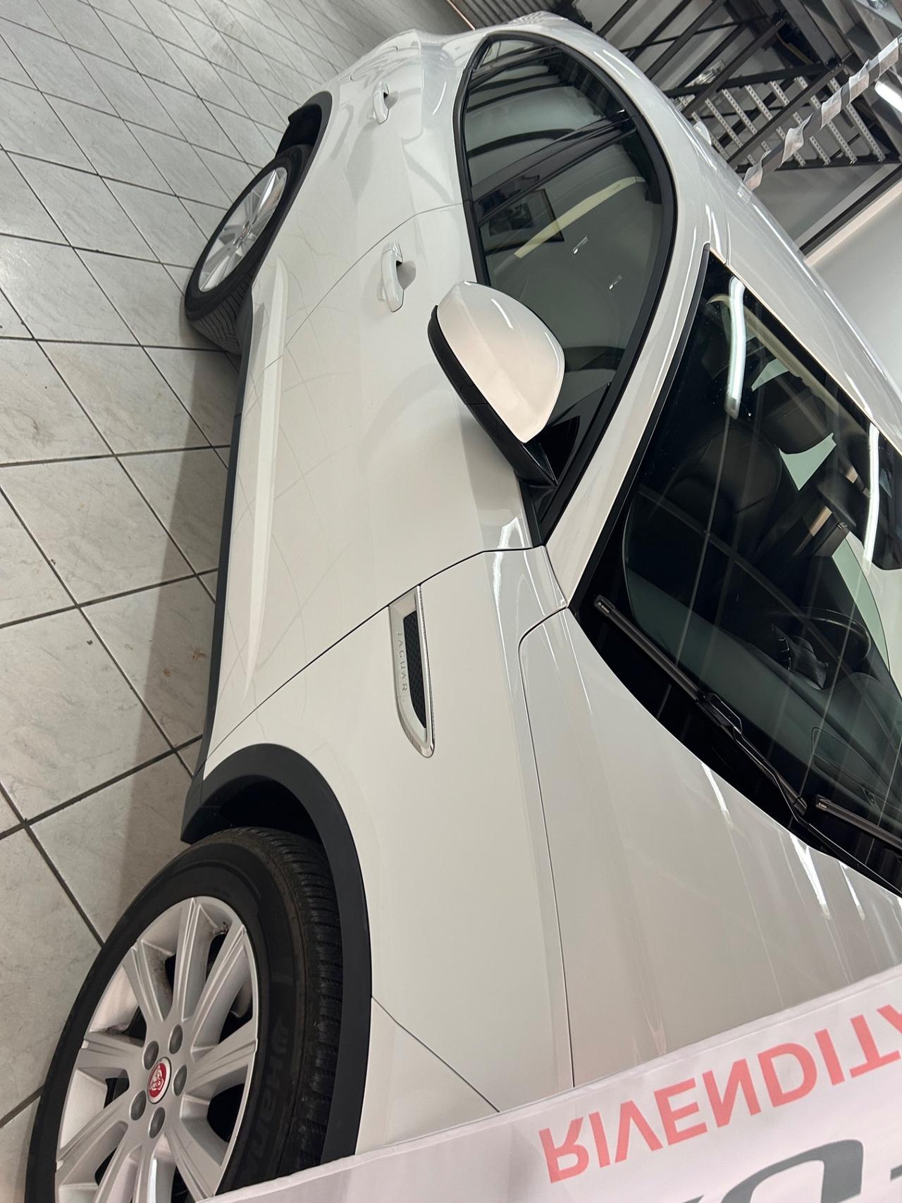 Jaguar E-Pace 2.0D 150 CV R-Dynamic