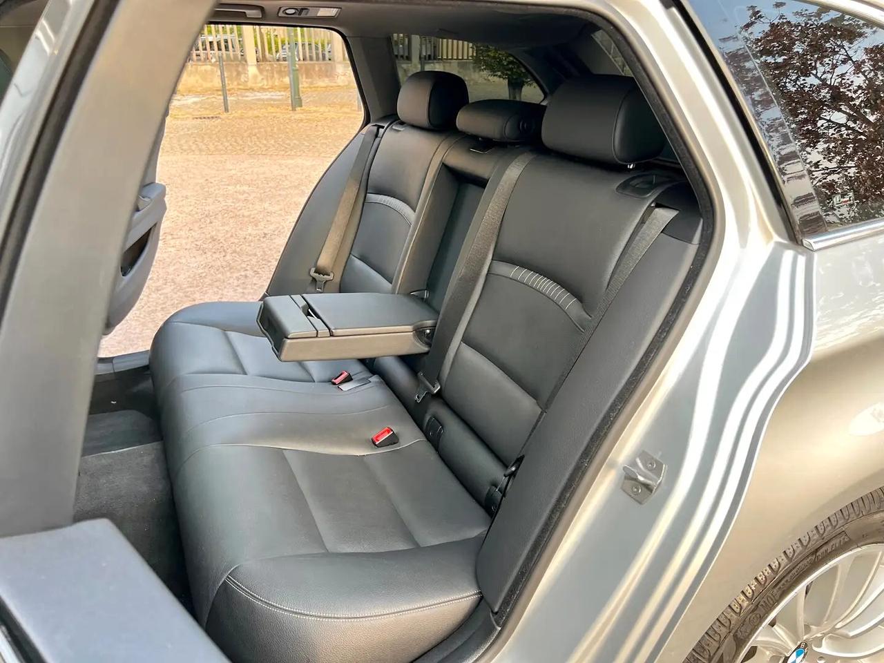 Bmw 520 520d xDrive Touring Luxury